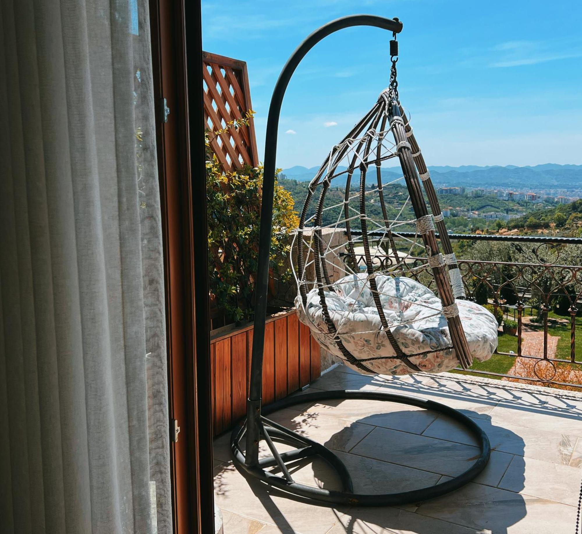 Chateau Fasel Tirana Exterior photo